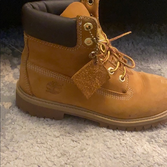Timbs - Picture 3 of 4